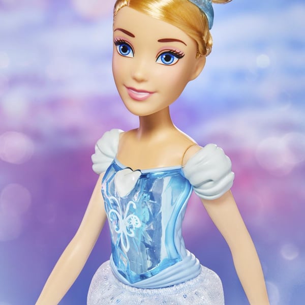 Hasbro F08975X7 nukke