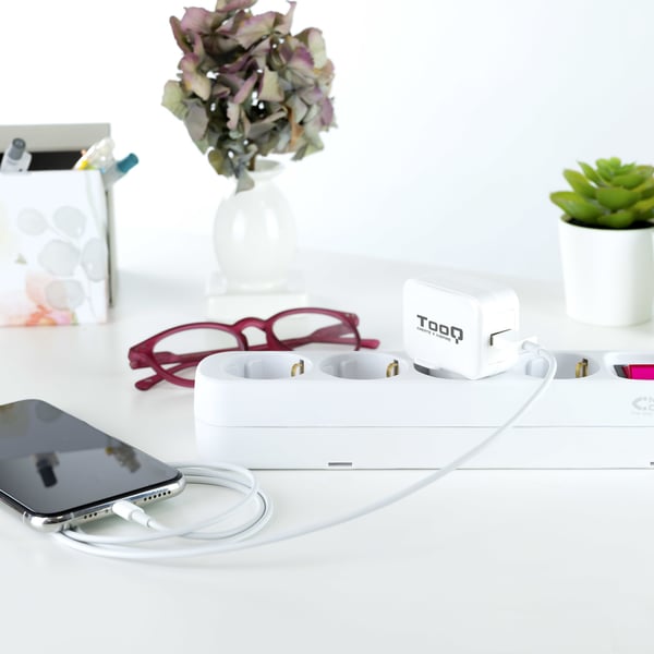 TooQ TQWC-1S01WT oplader til mobil enhed Universel Hvid Vekselstrøm Indendørs