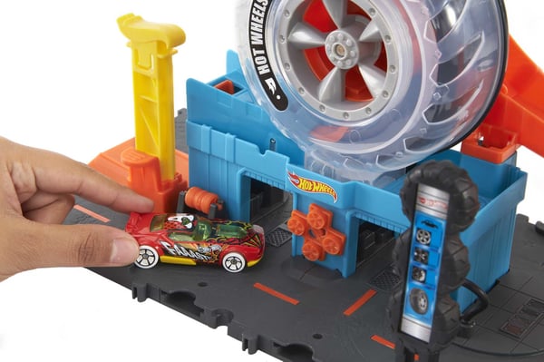 Hot Wheels City Super Twist Tire Shop-legesæt, gave til børn mellem 4 og 8 år