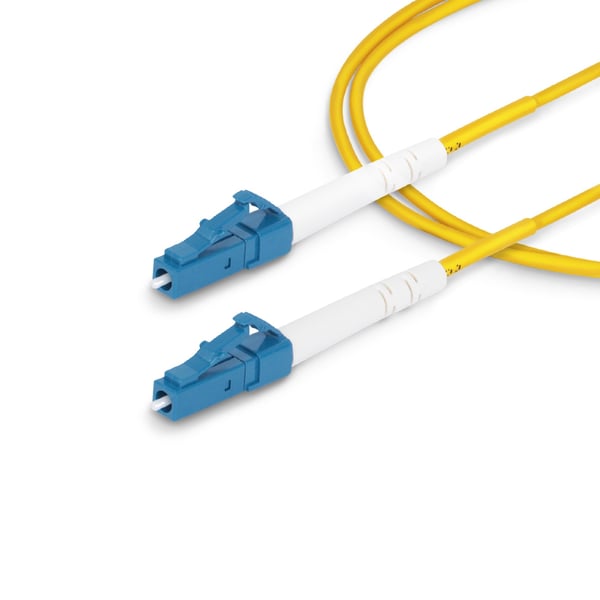 StarTech.com 30,0m (98,4ft) LC till LC (UPC) OS2 Singelmod Simplex Fiberoptisk Kabel, 9/125µm, Laseroptimerad, 40G/100G, Böjokänslig, Låg Insättningsförlust