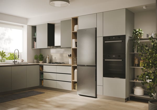 Candy Fresco CNCQ2T618EX Fritstående 355 L Rustfrit stål