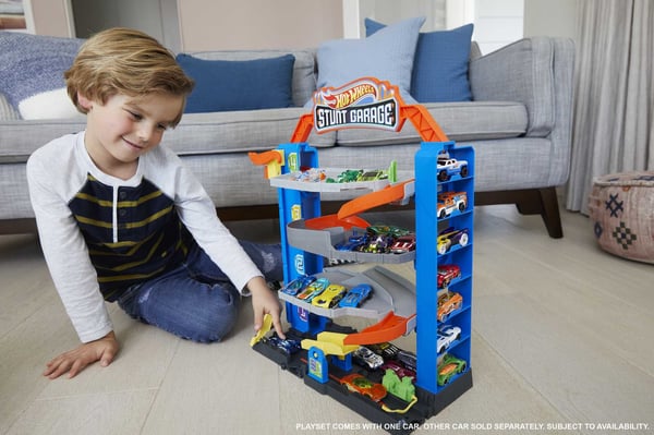 Hot Wheels City Stunt Garage-lekset Presentidé till barn i åldrarna 3 till 8 år