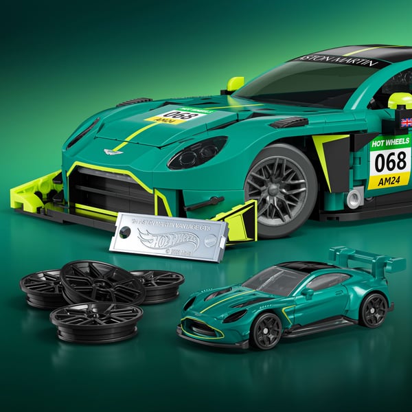 Mattel Brick Shop Hot Wheels '24 Aston Martin Vantage GT3