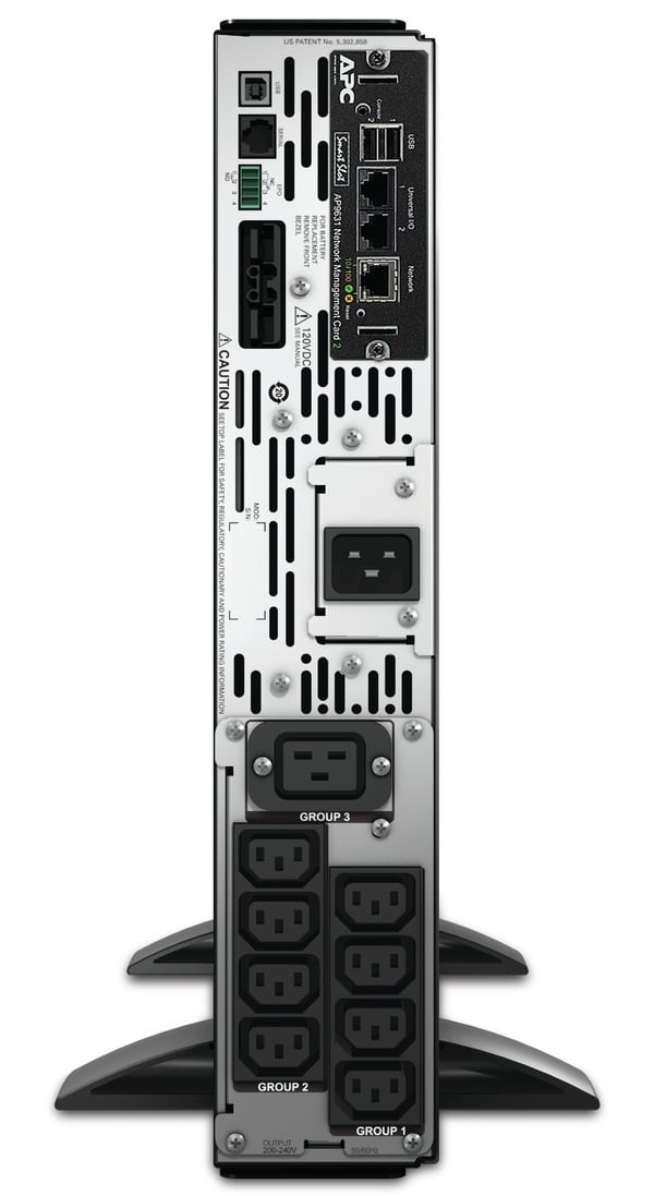 APC Smart-UPS UPS-virtalähde Linjainteraktiivinen 3 kVA 2700 W 9 AC-pistorasia(a)