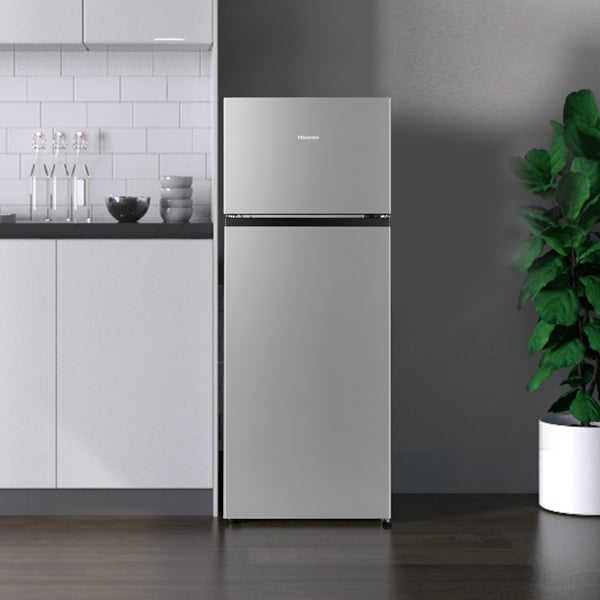 Hisense RT267D4ADE køle-/fryseskab Fritstående 206 L Sølv