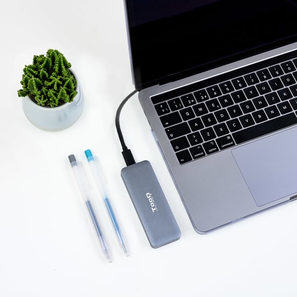 TooQ TQE-2281G drevkabinet SSD kabinet Grå M.2