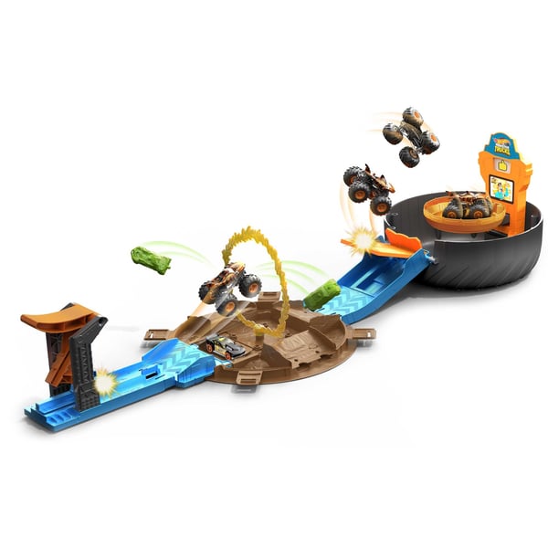 Hot Wheels Monster Trucks Stunt Tire-legesæt åbnes og bliver til en arena med en affyrer til to -biler i skala 1:64 eller en smadrende og ødelæggende Monstertruck gave til børn på 4 til 8 år