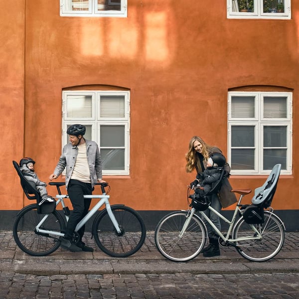 Thule Yepp 2 maxi Takakiinnitys