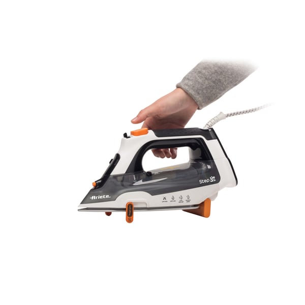 Ariete 6190/00 Kuiva- & höyrysilitysrauta Ceramic Ultra Glide -pohjalevy 2400 W Harmaa, Musta
