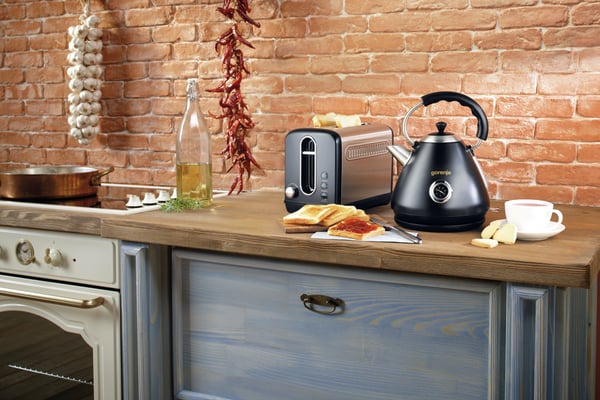 Gorenje K17CLBK vedenkeitin 1,7 L 2200 W Musta