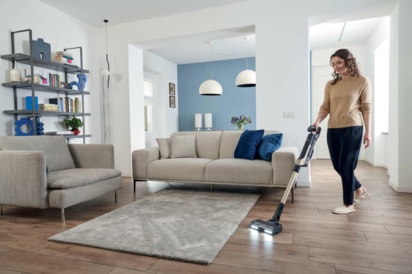 Hoover HF210PP 011 2-i-1 stangstøvsuger Batteri Dry EPA Poseløs 1 L 165 W Sort, Guld
