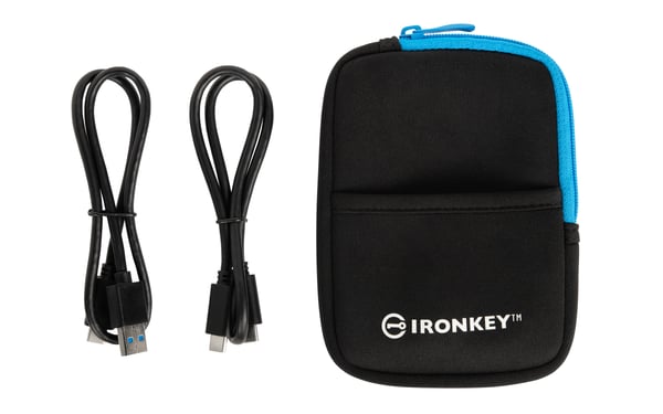 Kingston IronKey Vault Privacy 80 - SSD - krypterad - 960 GB - extern (bärbar)