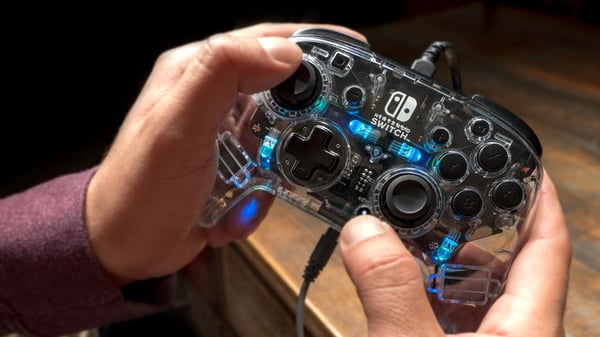 PDP Afterglow Deluxe+ Transparent USB Spelplatta Analog / Digital Nintendo Switch, Nintendo Switch OLED