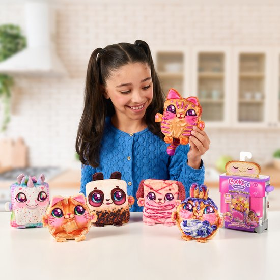 Moose Toys Cookeez Makery Toasty Treatz