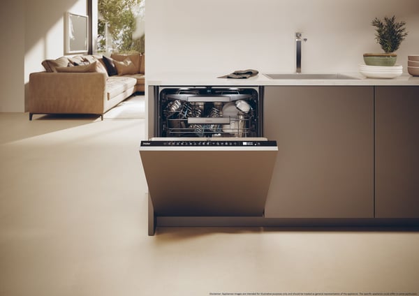 Haier XI 4A4M4PB Helt integrerad 14 kuvert
