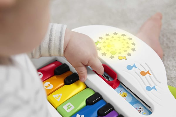 Fisher-Price Laugh & Learn Silly Sounds Light-Up Piano