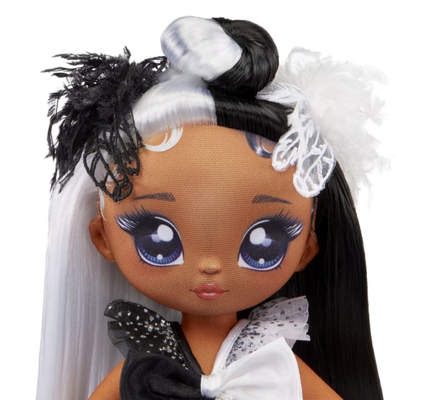 Na! Na! Na! Surprise Teens Doll Series 3- Odette Lakewood (Swan)