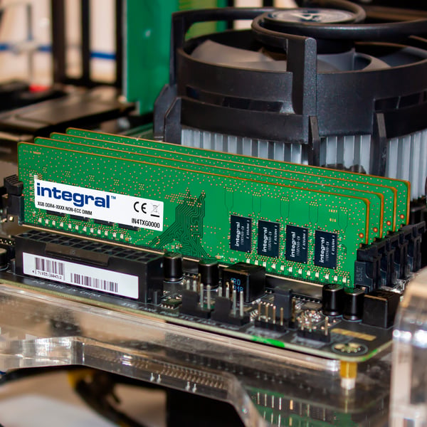 Integral IN4T32GNGRTX muistimoduuli 32 GB 1 x 32 GB DDR4 288-pin DIMM