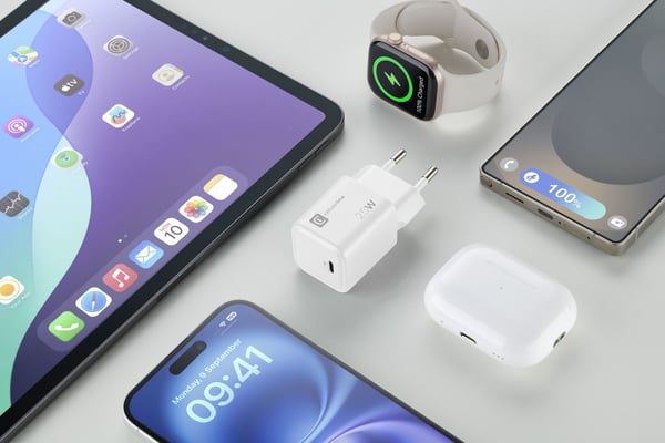 Cellularline ACHTELUSBCPD25WW oplader til mobil enhed Smartphone, Universel Hvid Vekselstrøm Hurtig opladning Indendørs
