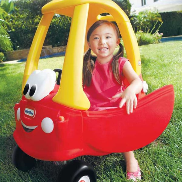 Little Tikes Cozy Coupe Päällä istuttava auto