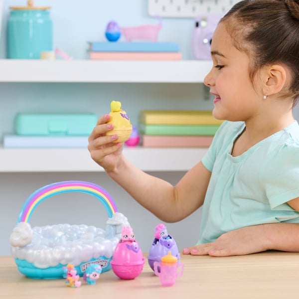 Hatchimals Alive Spring Basket