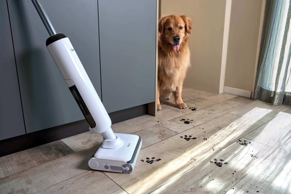 Hoover HW400 011 Pystyimuri Akku Kuiva ja märkä Pussiton 0,55 L 220 W Valkoinen