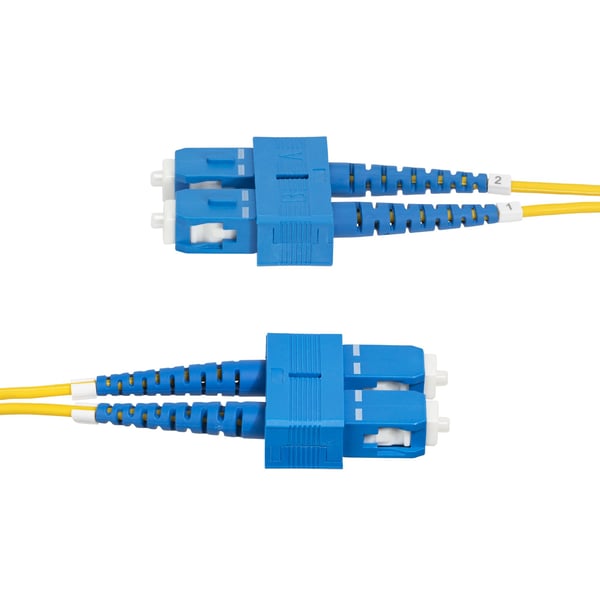 StarTech.com 2 m fiberoptisk SC- till SC-duplexkabel (UPC) med OS2-enkelläge, 9/125 µm, 40G/100G, böjningsokänslig, låg insättningsförlust, LSZH-fiberpatchkabel