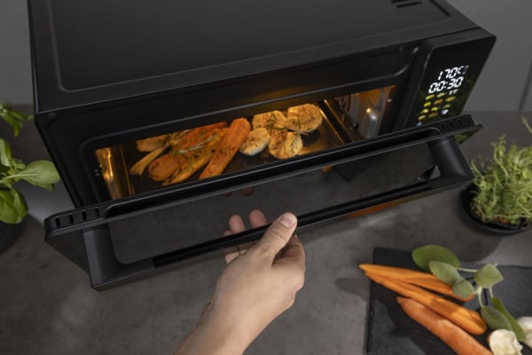 Hisense HOM30AF Svart