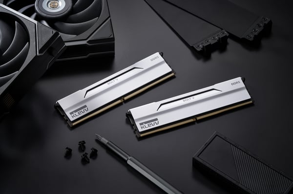 Klevv Bolt V hukommelsesmodul 32 GB 2 x 16 GB DDR5 6000 MT/s 288-pin DIMM