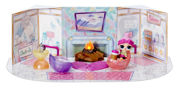 L.O.L. Surprise! Winter Chill Spaces Playset with Doll- Style 1