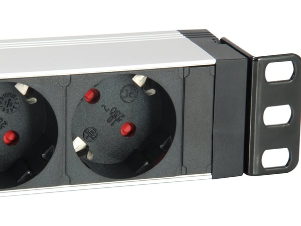 Equip 333309 stikdåse 1,8 m 7 AC stikkontakt(er) Indendørs Sort, Hvid