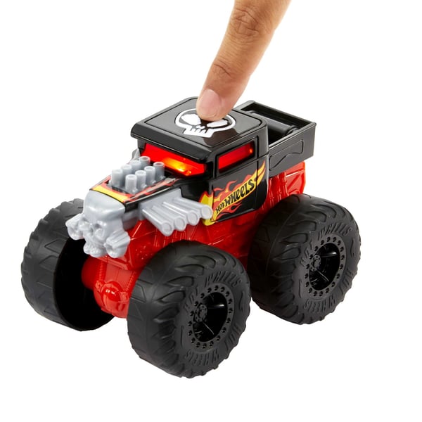 Hot Wheels Monster Trucks Roarin' Wreckers Bone Shaker