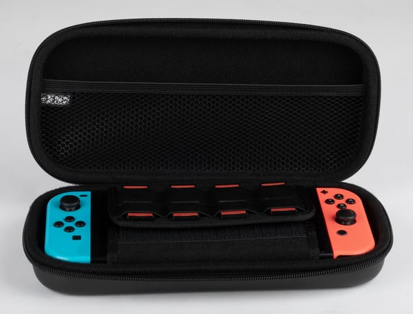 Konix One Piece - Wano Hårdt etui Nintendo Nylon, Polyvinylchlorid (PVC) Flerfarvet