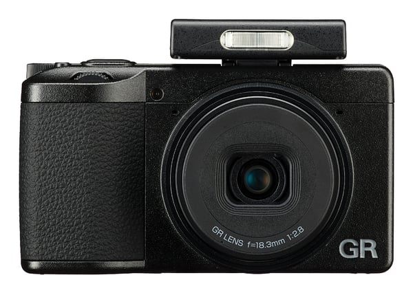 Ricoh GF-2 Kompakti salama Musta