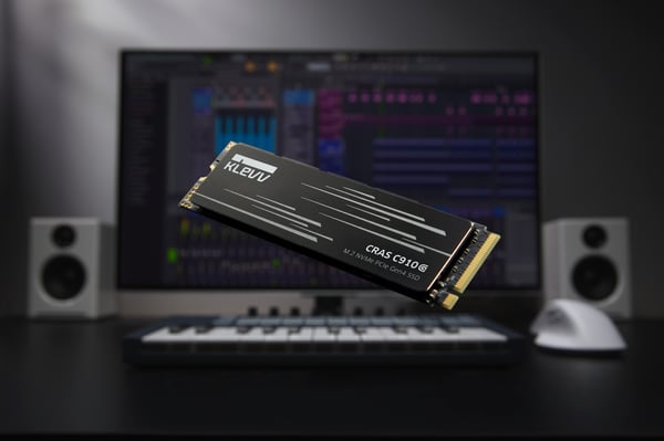 Klevv CRAS C910G 2 TB M.2 PCI Express 4.0 NVMe 3D TLC NAND