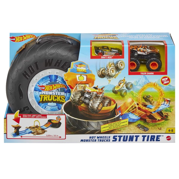 Hot Wheels Monster Trucks Stunt Tire-legesæt åbnes og bliver til en arena med en affyrer til to -biler i skala 1:64 eller en smadrende og ødelæggende Monstertruck gave til børn på 4 til 8 år