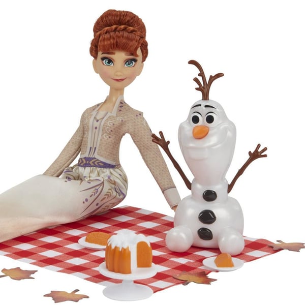 Hasbro Disney's Frozen 2 Anna and Olaf's Autumn Picnic