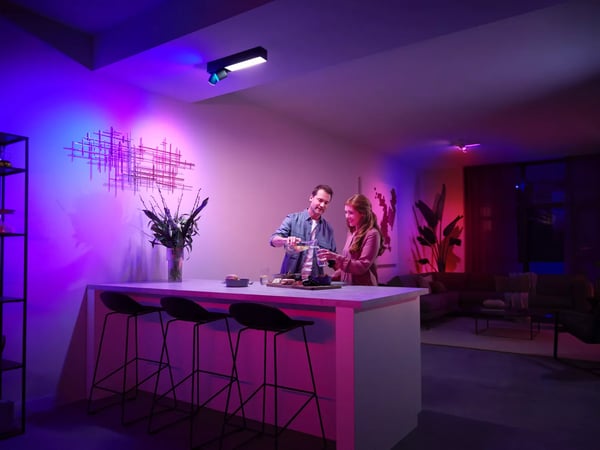 Philips Hue White and Color ambiance Centris loftslampe med 2 spots