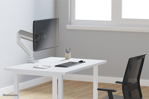 Neomounts DS70-450WH1 monitorin kiinnike ja jalusta 106,7 cm (42") Vastaanotto Valkoinen