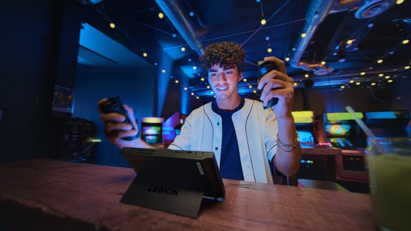Lenovo Legion Go bærbar spilkonsol 22,4 cm (8.8") 512 GB Berøringsskærm Wi-Fi Sort