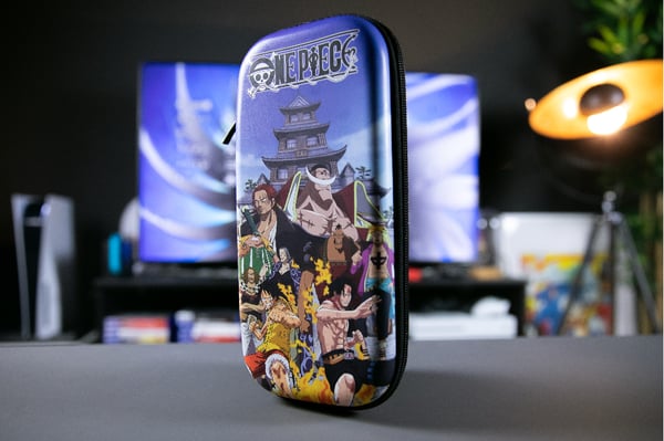 Konix One Piece - Marineford Hårt fodral Nintendo Nylon, Polyvinylklorid (PVC) Blå, Multifärg