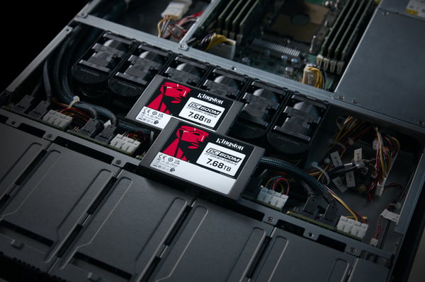 Kingston Technology DC600M 7,68 TB 2.5" Serial ATA III 3D TLC NAND