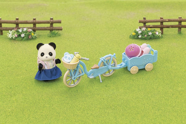 Sylvanian Families Pyörä ja rullaluistimet -leikkisetti