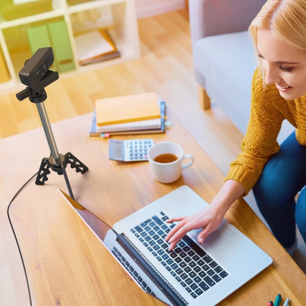 j5create JVCU100-N USB™ HD-webkamera med 360° drejning