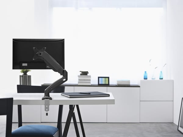 Equip 650120 monitorin kiinnike ja jalusta 81,3 cm (32") Vastaanotto Musta
