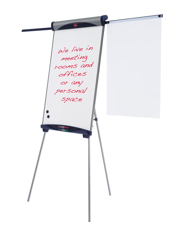 Nobo Impression Pro Flipover på trefod med magnetisk, lakeret stål whiteboardtavle, og udtrækbare forlængerarme i siderne.