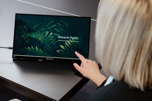 Verbatim PMT-15-4K - LCD-skærm - 39,6 cm (15,6\")