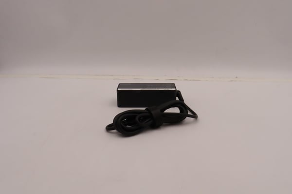 Lenovo 5A10W86249 eladaptrar inomhus 45 W Svart