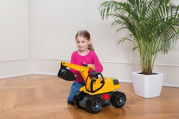 Lena GIGA TRUCKS Excavator Pro