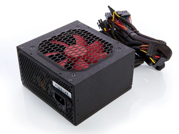 itek DESERT 650 virtalähdeyksikkö 650 W 20+4 pin ATX ATX Musta, Punainen
